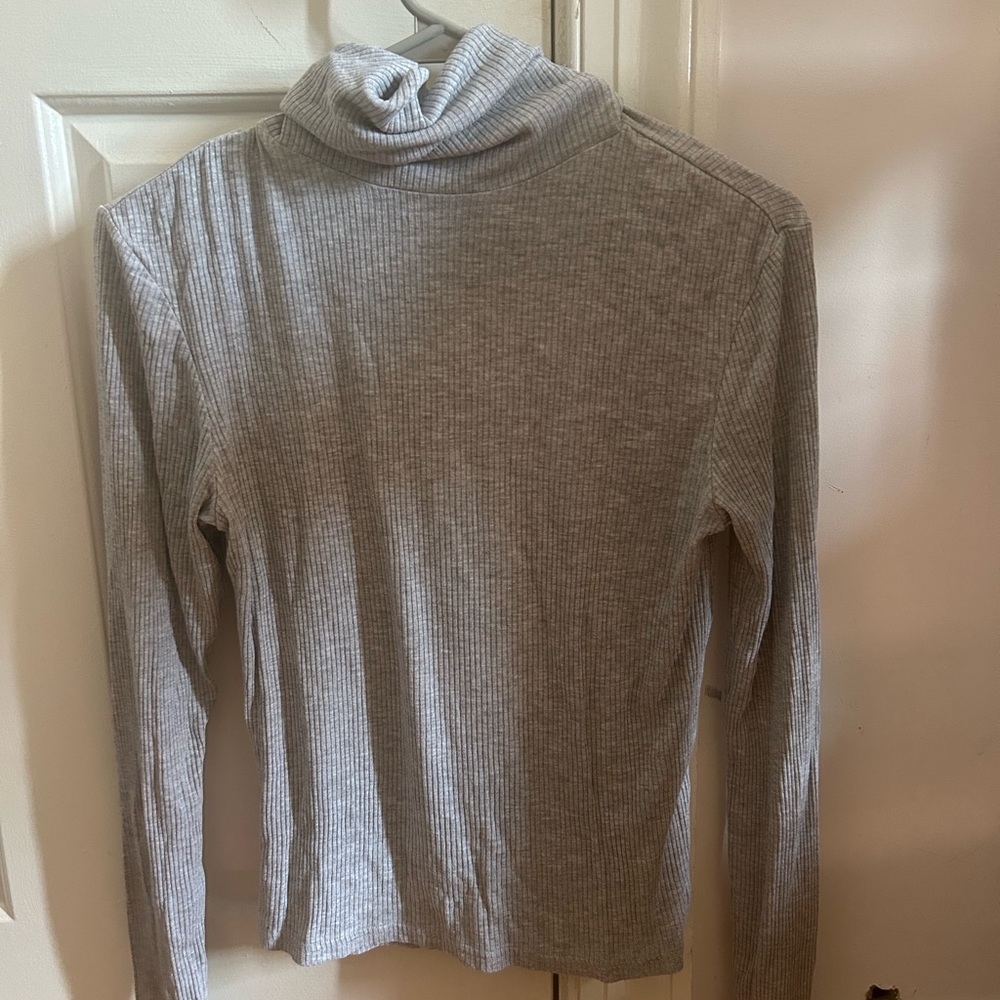 H&M Gray Basics Sweater